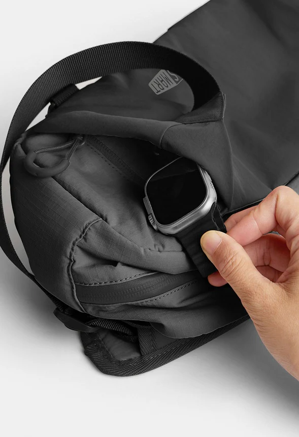 Soar Camera Sling Bag with Tripod Holder - Image 7