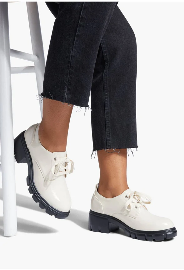 Sofia Lace-Up Heeled Oxford - Image 2