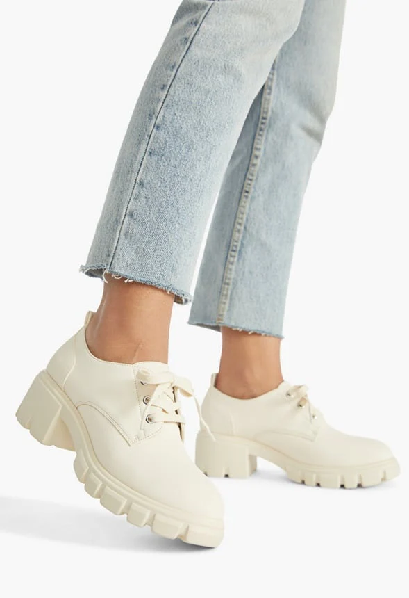 Sofia Lace-Up Heeled Oxford - Image 2