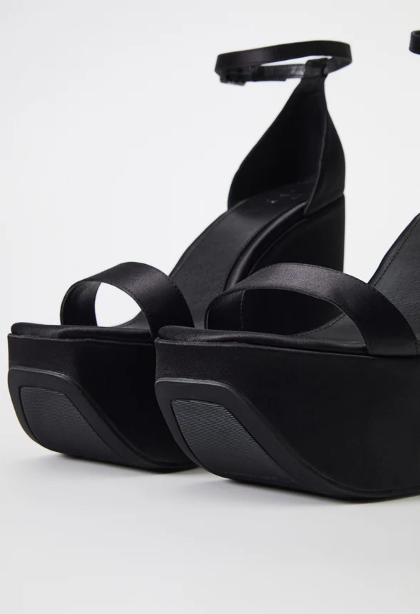 Solange Wedge Sandal - Image 6