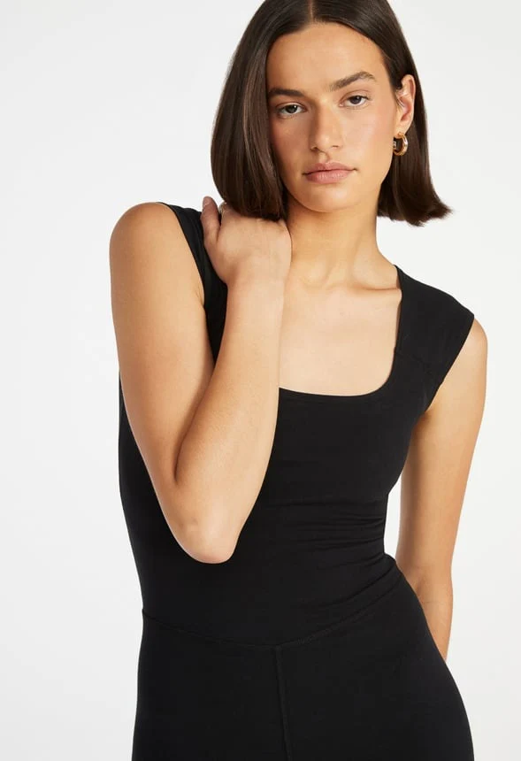 Square Neck Capri Jumpsuit - Image 3