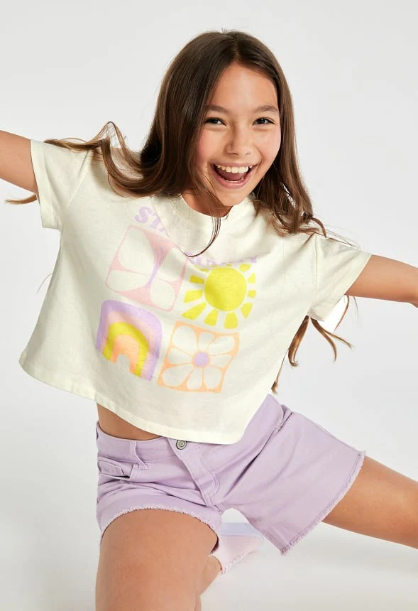 Stay Sunny Cropped Tee - Image 5