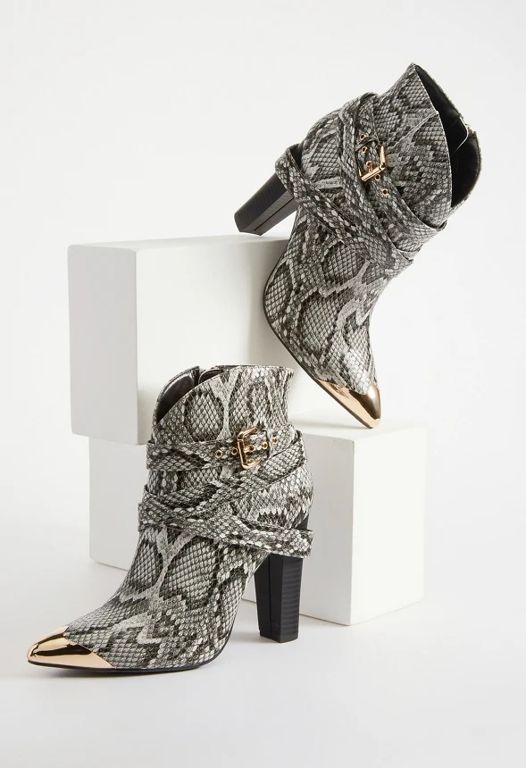 Stevie Heeled Ankle Boot - Image 11