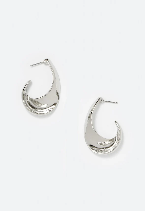 Tess Elongated Metal Hoop Earrings - Image 3