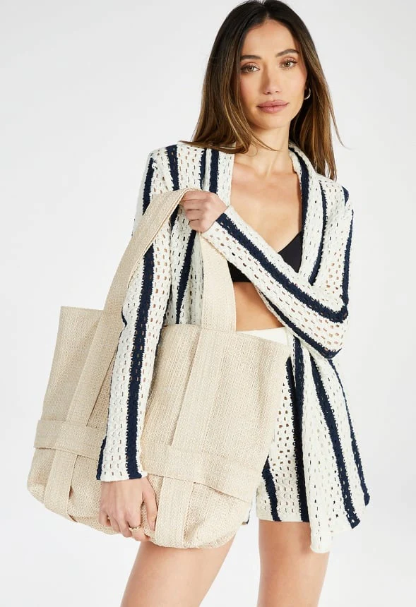 Traveling Raffia Bag - Image 9