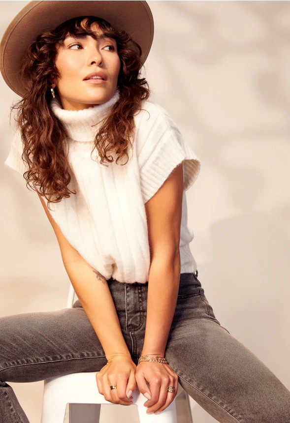 Turtleneck Sweater Vest - Image 5