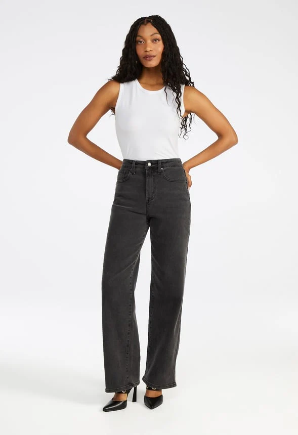 Ultra High Rise Straight Leg Denim Jeans - Image 4