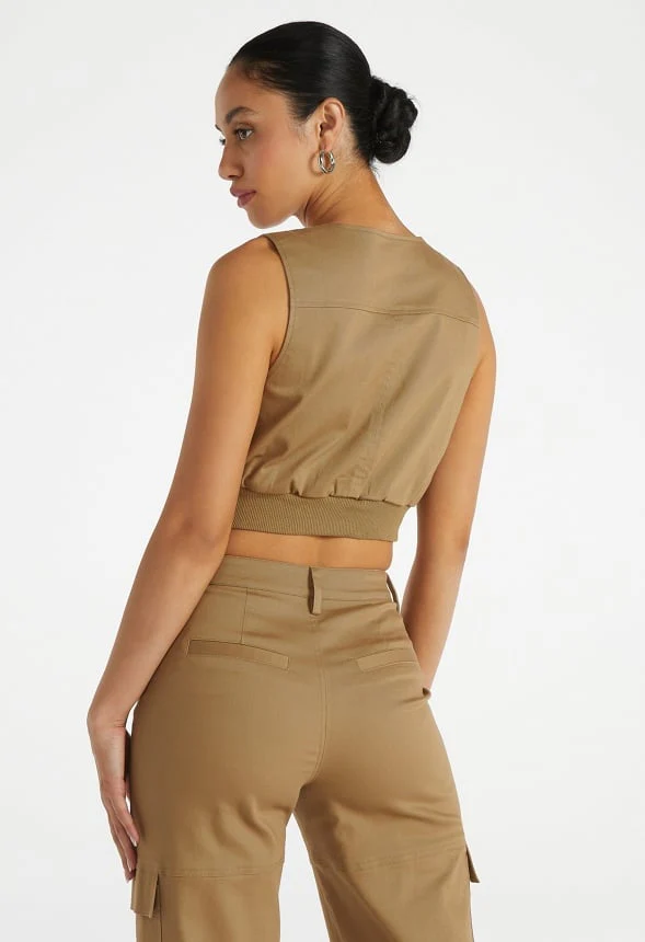 Utility Cropped Cargo Vest - Image 2