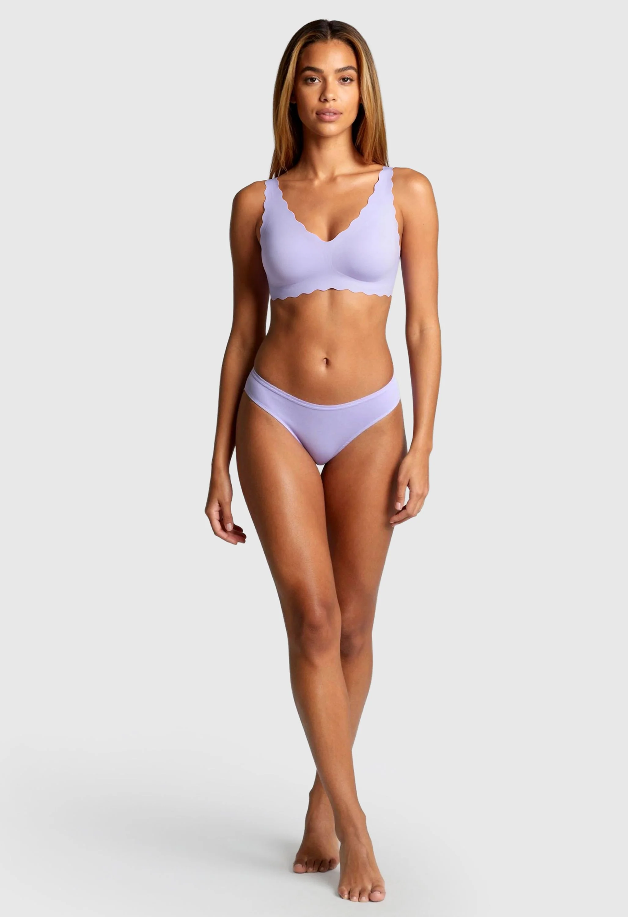 Global Seamless Wave Trimmed Deep V-Neck Bralette-Smart Size - Image 5