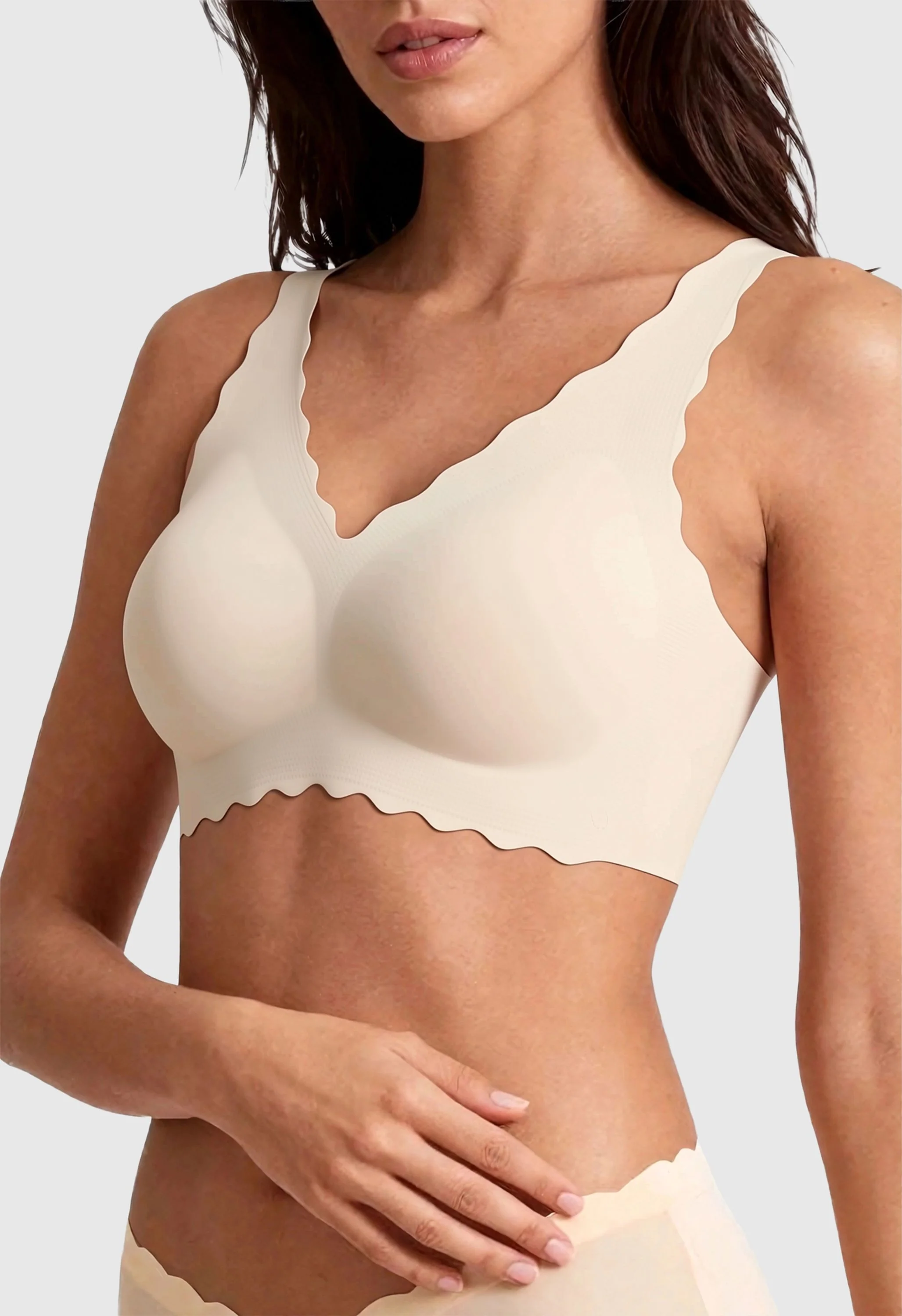 Global Seamless Wave Trimmed Deep V-Neck Bralette-Smart Size - Image 4