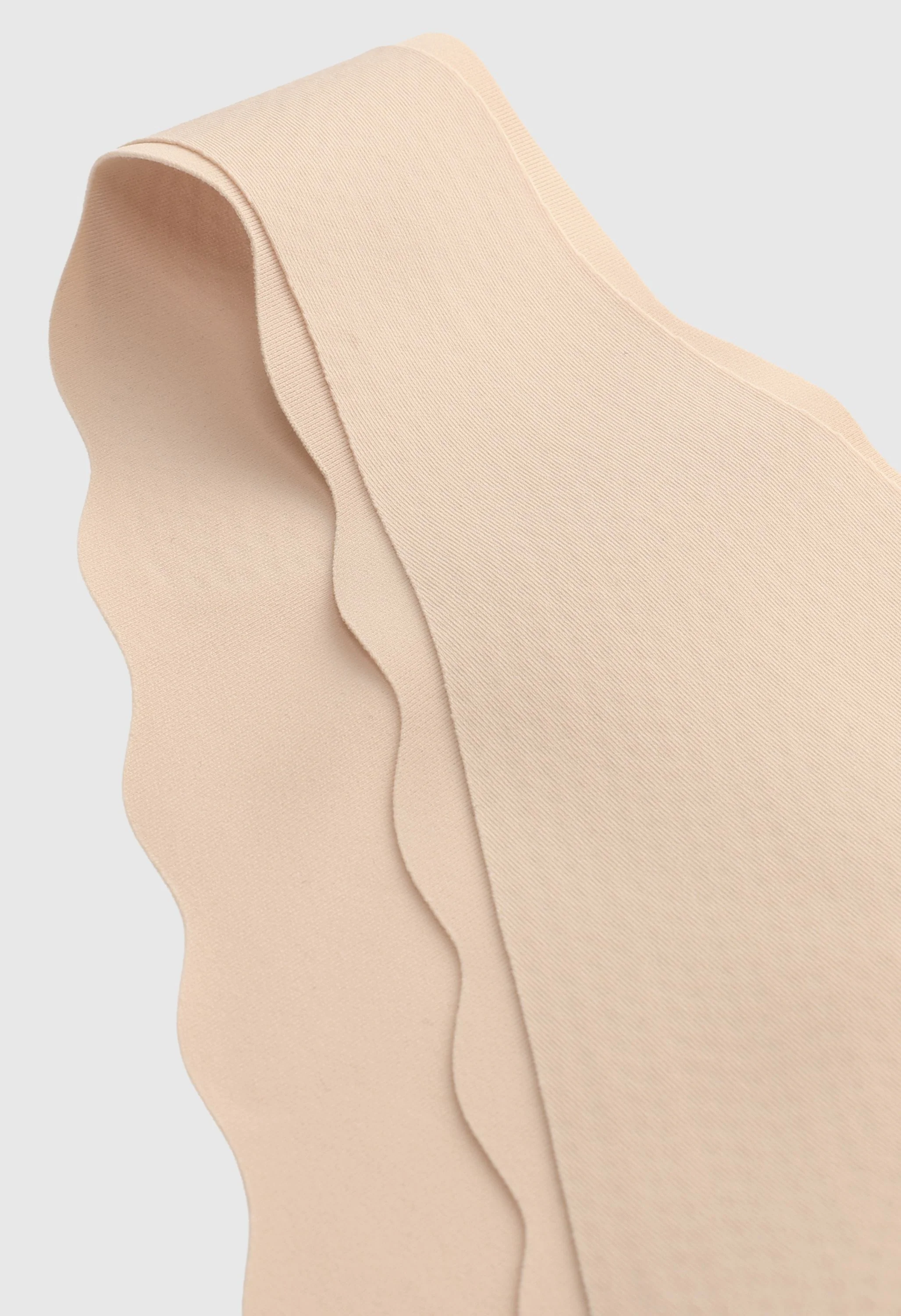 Global Seamless Wave Trimmed Deep V-Neck Bralette-Smart Size - Image 7