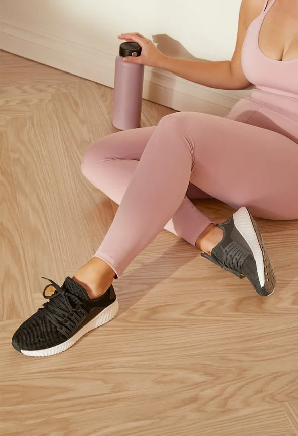 Velinda Sneaker - Image 6