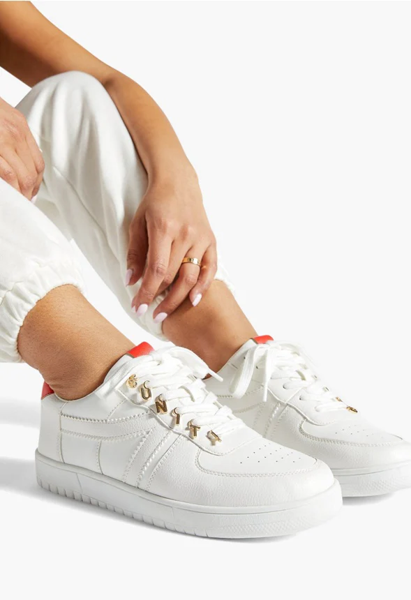 Velora Lace-Up Sneaker - Image 5