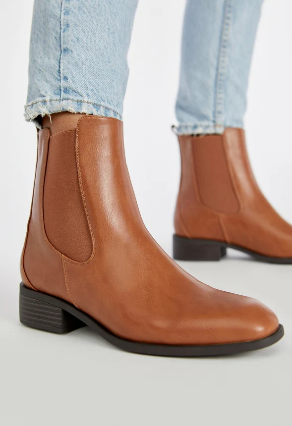 Vernetta Chelsea Boot - Image 2