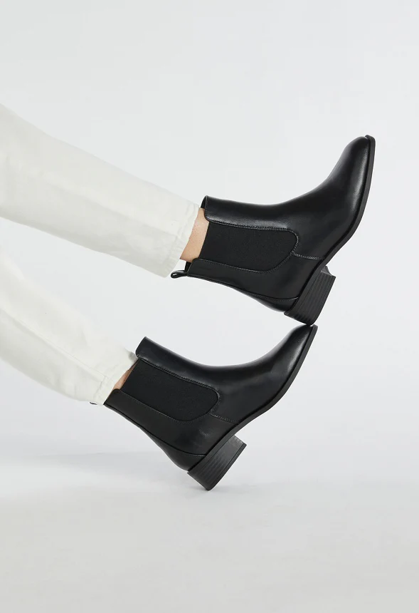 Vernetta Chelsea Boot - Image 5