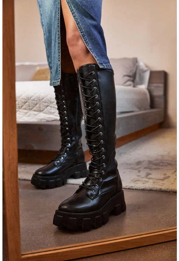 Vienna Flat Boot - Image 2