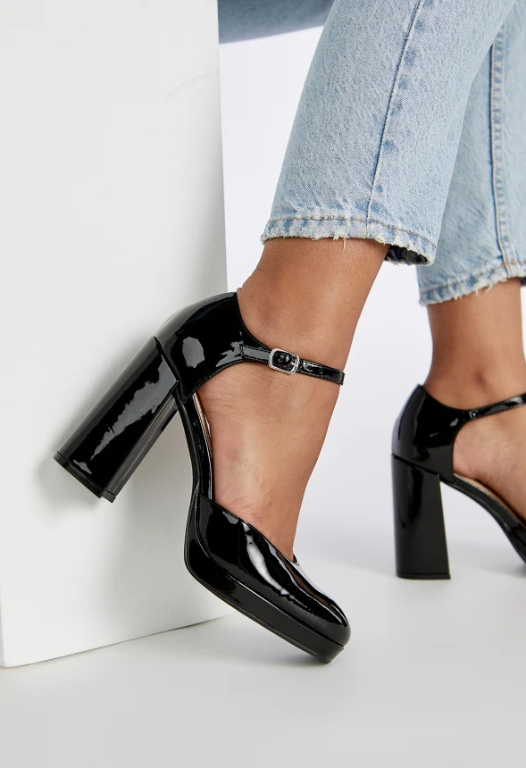 Vivienne Block Heel Pump - Image 2