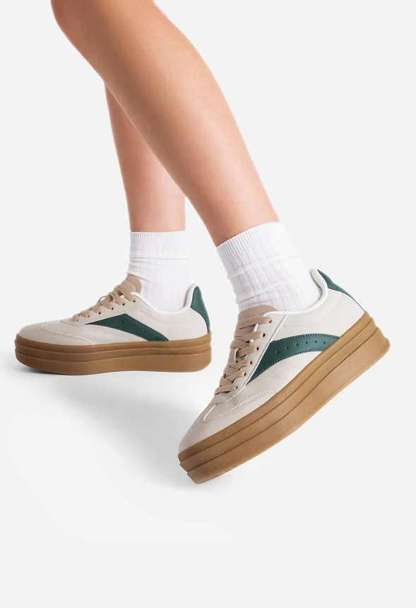 Val Walking Lightweight Sneaker - Image 2