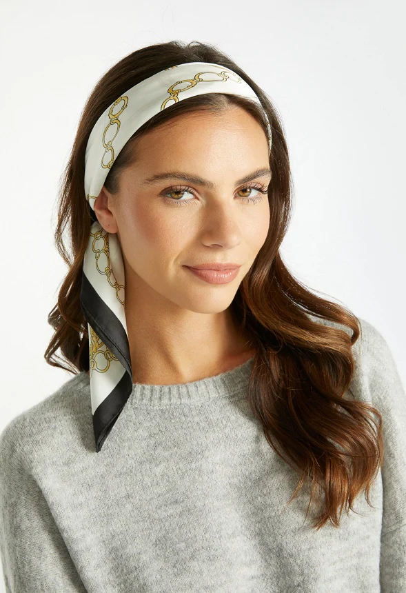 Wave Gold Chain Print Silk Like Scarf - Image 5