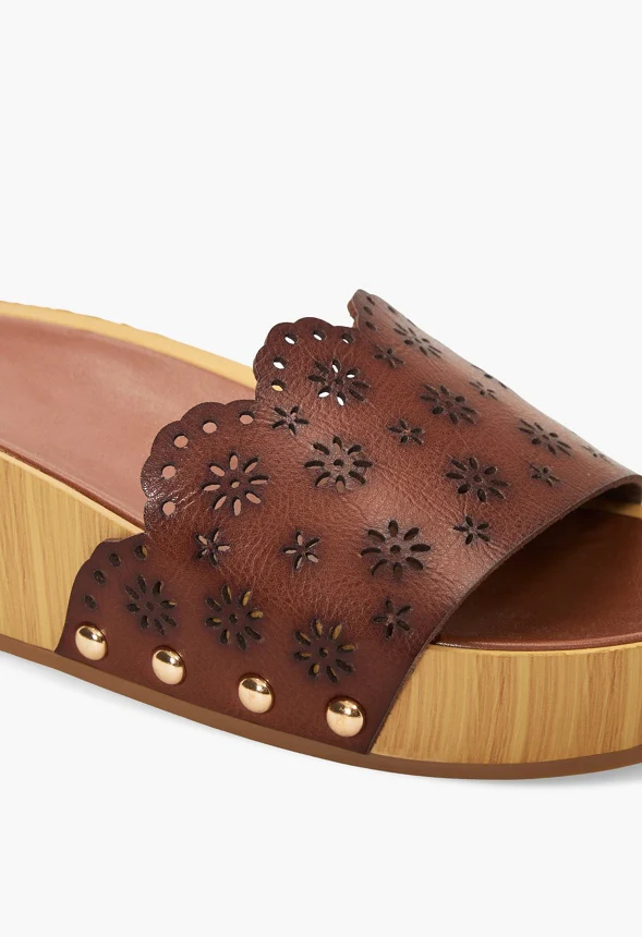 Wavy Eyelet Slide Sandal - Image 4
