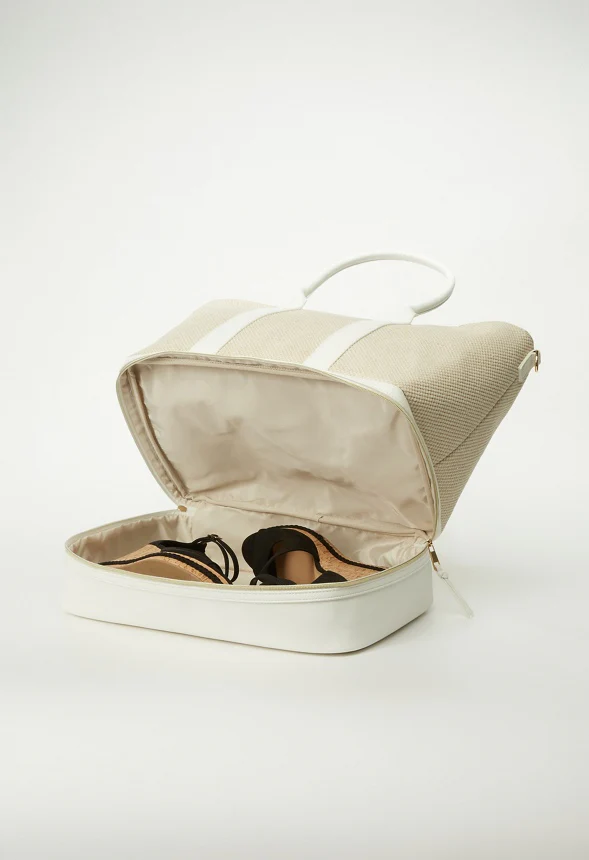 Weekend Traveler Bag - Image 2