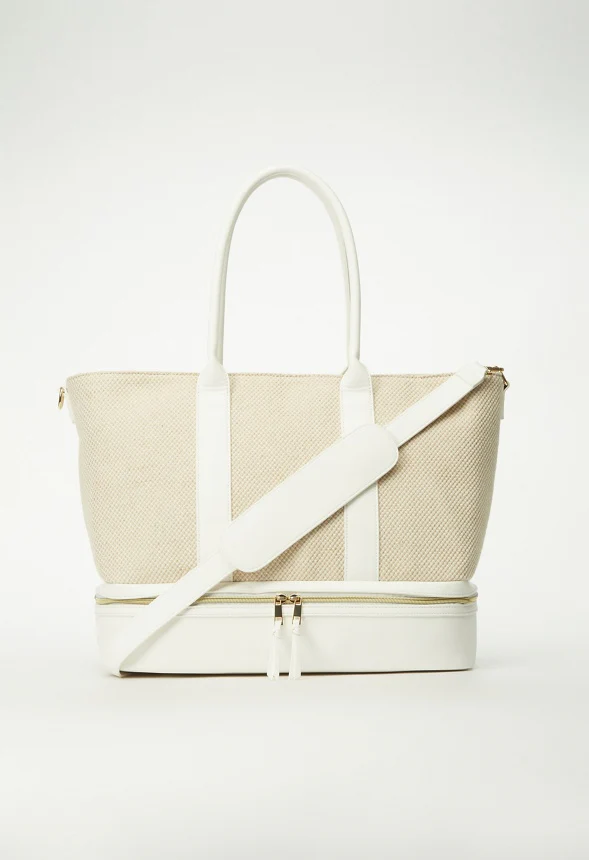 Weekend Traveler Bag - Image 4
