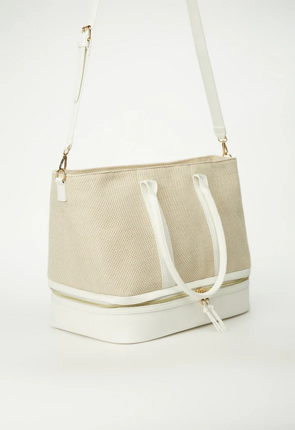 Weekend Traveler Bag - Image 6