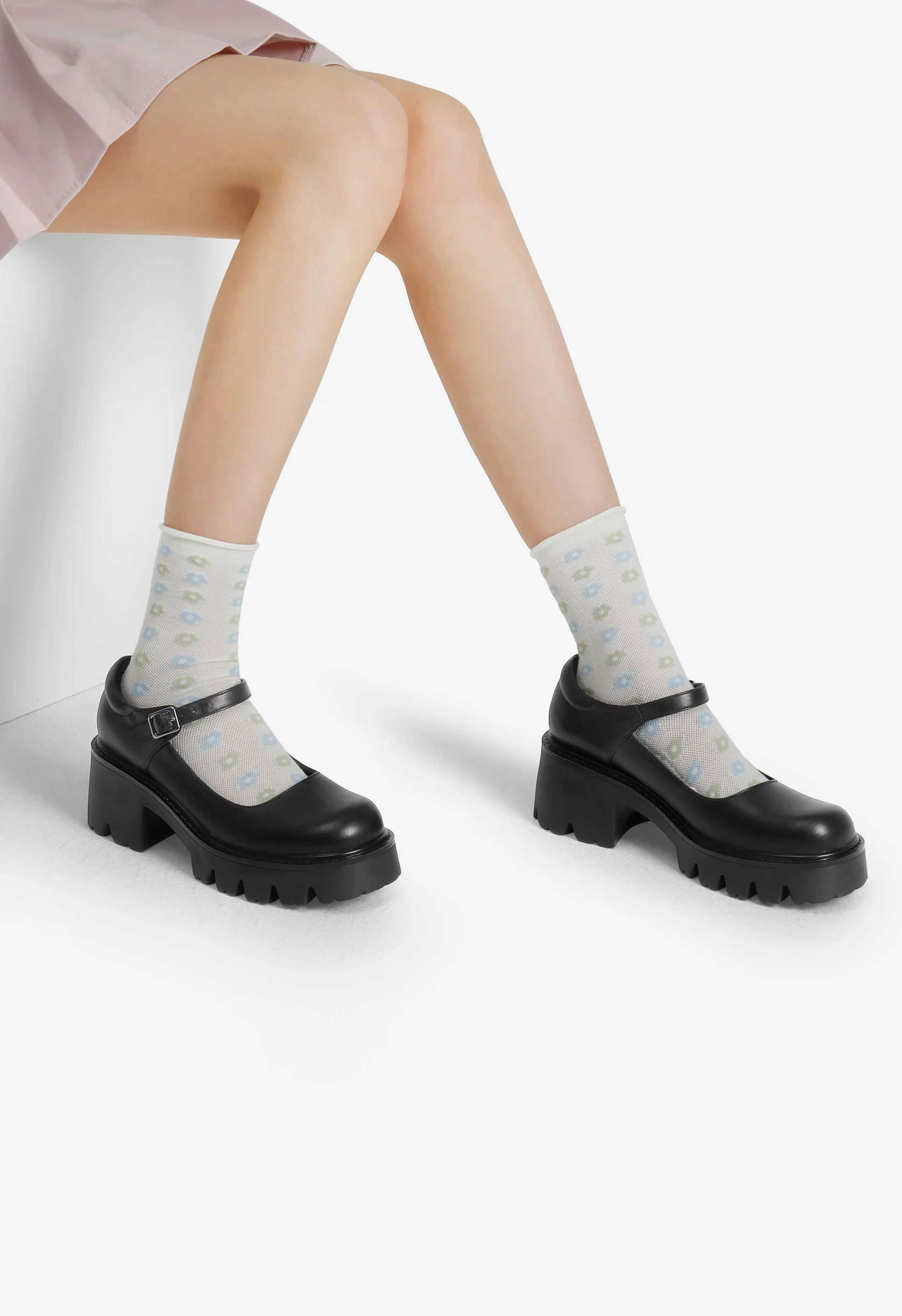 Women’s Chunky Platform Mary Jane Pumps - Image 6