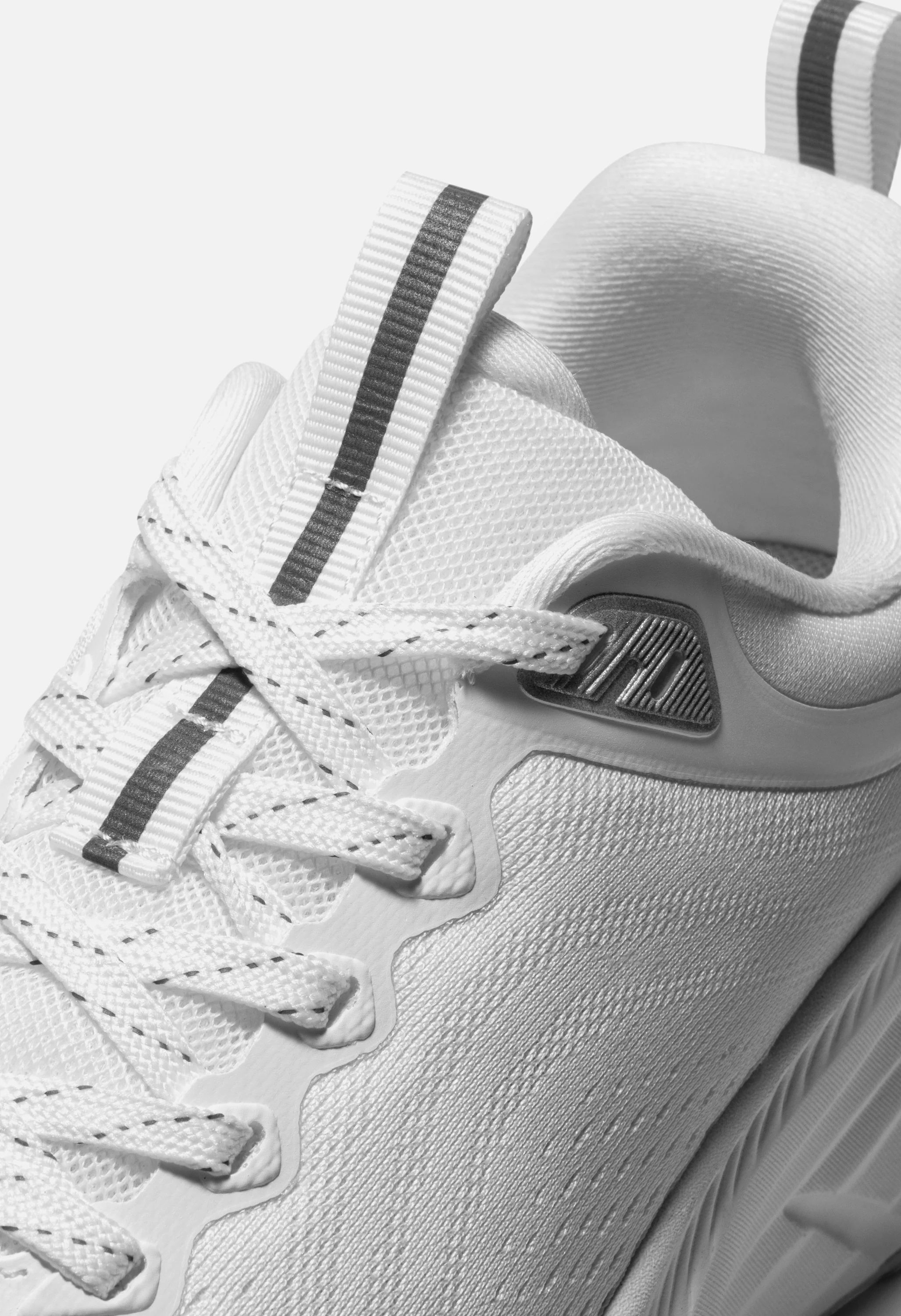Women's Comfortable Mesh Running Shoes - Image 7