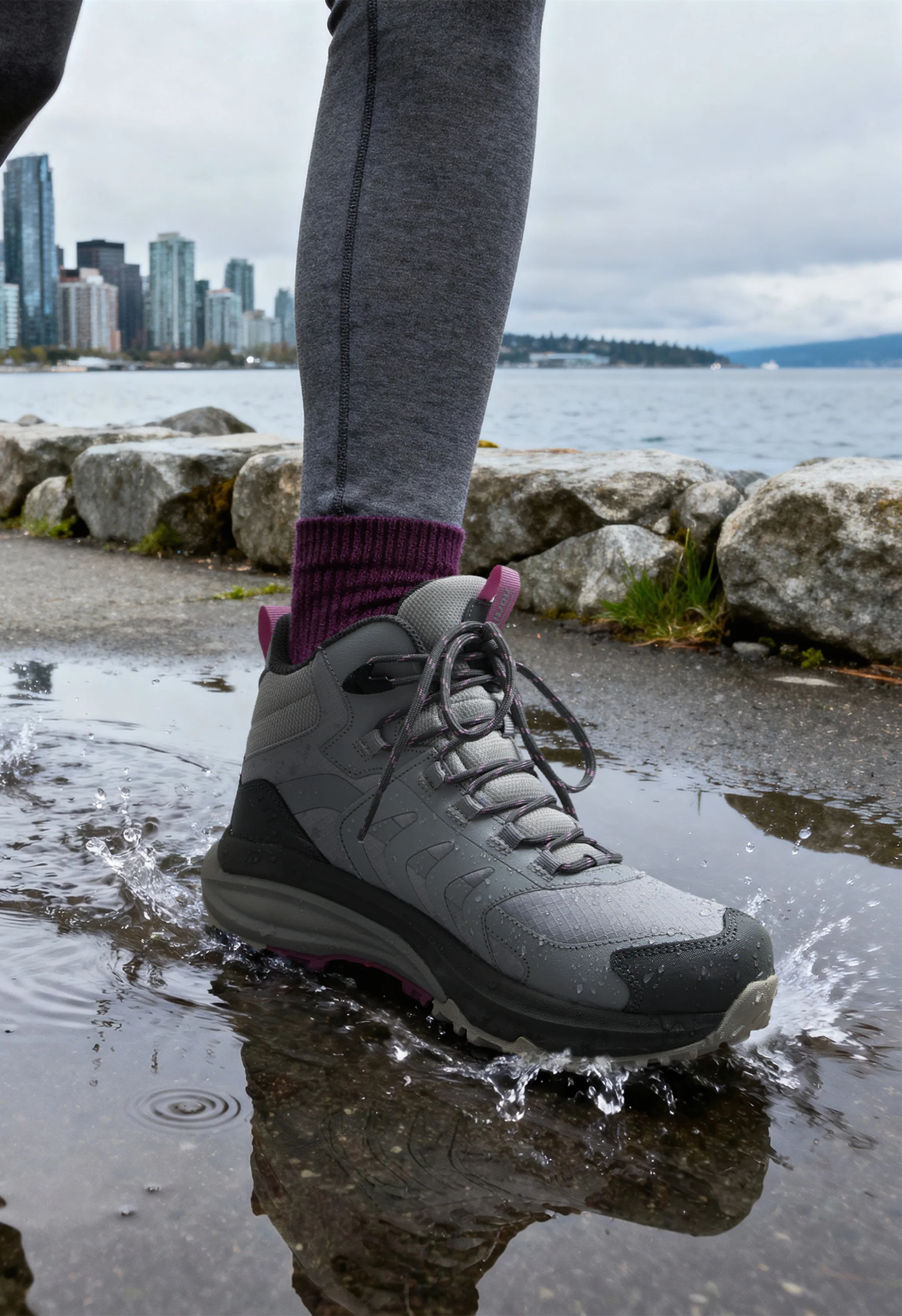 Women‘s Hiking Boots - Image 2