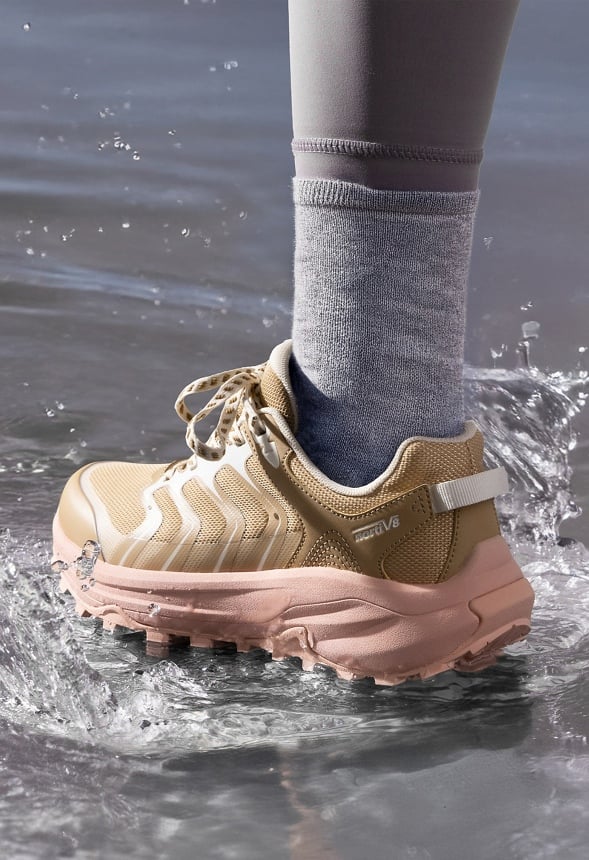 Women's Lightweight Hiking Shoes - Image 4