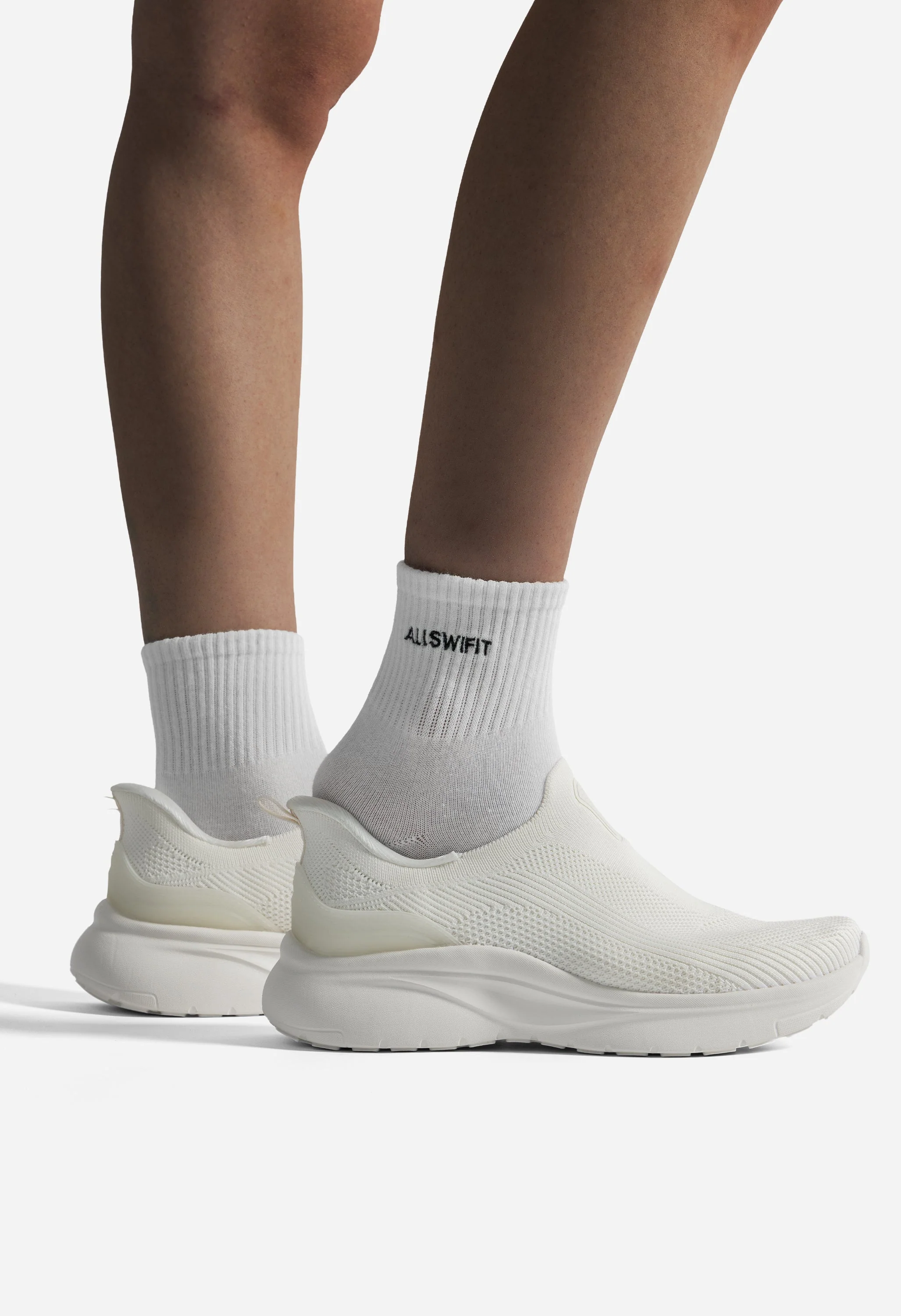 Women's Slip-On Comfort Sneakers with Non-Slip Sole and Breathable Knit Upper - Image 3