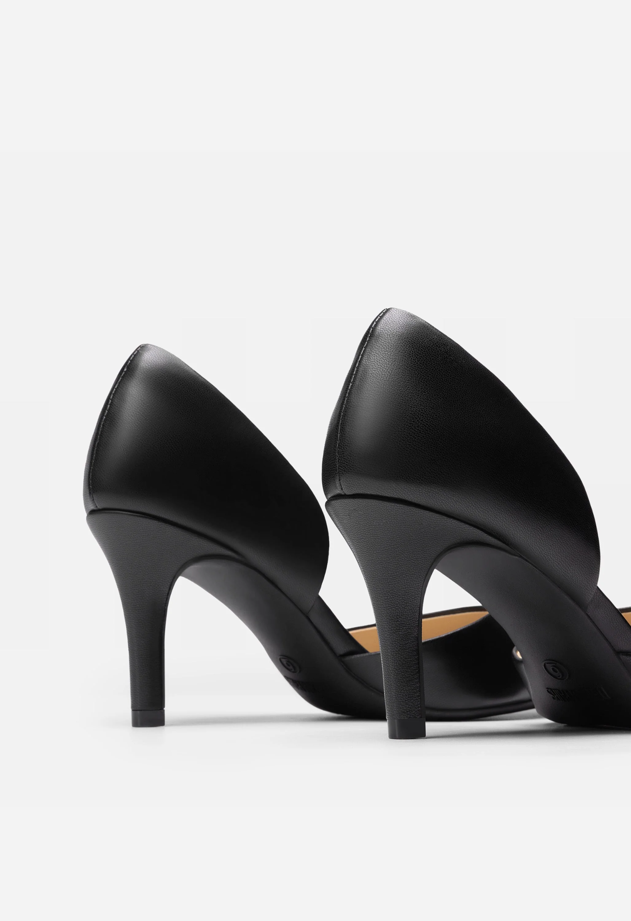 Women’s Sophisticated V-Cut Mid Heel Pumps - Image 3