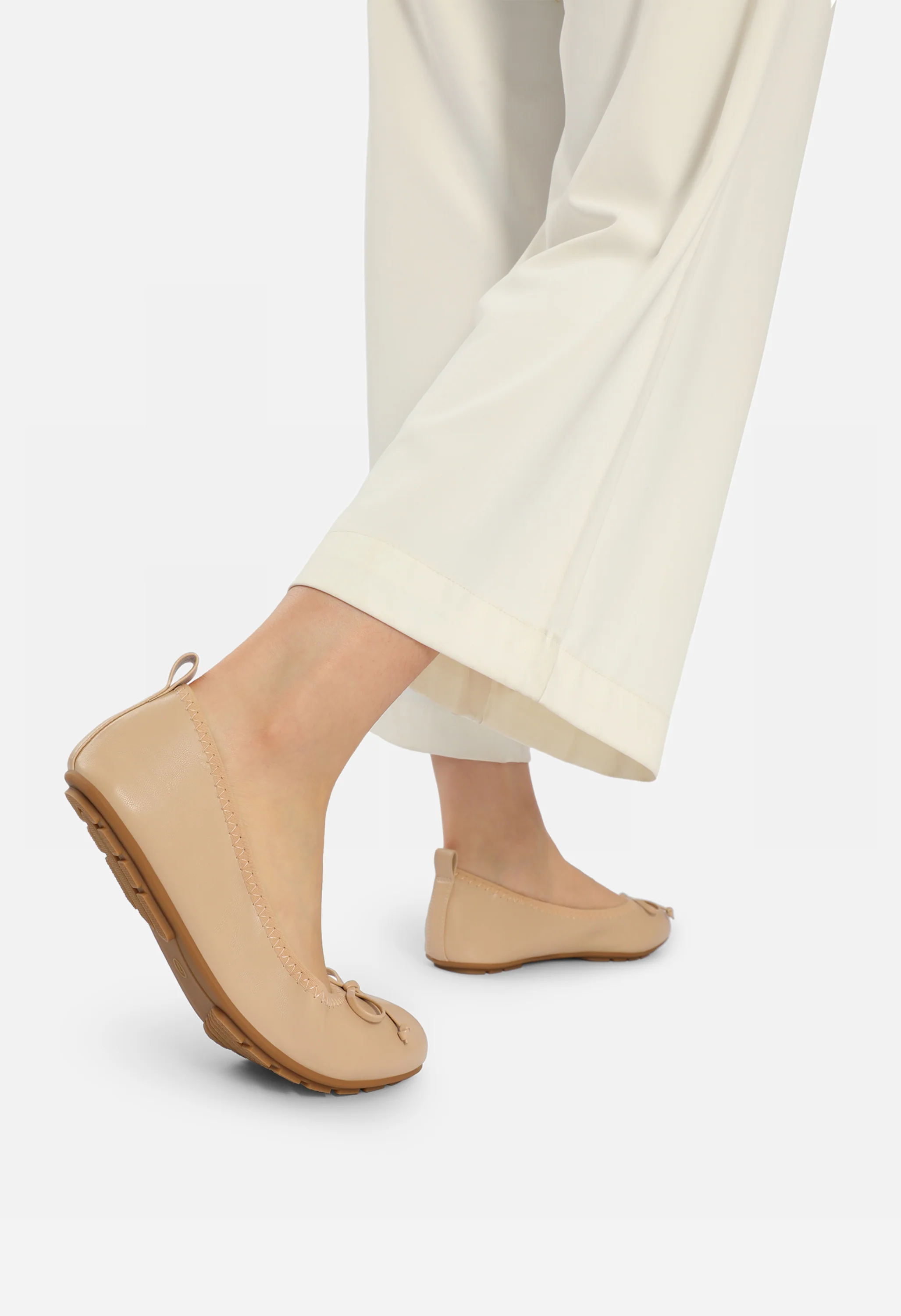Women's Wide Foldable Ballet Flats - Image 5