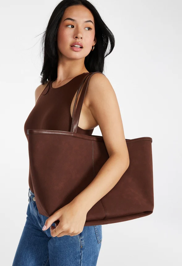 Woven Pocket Tote - Image 2