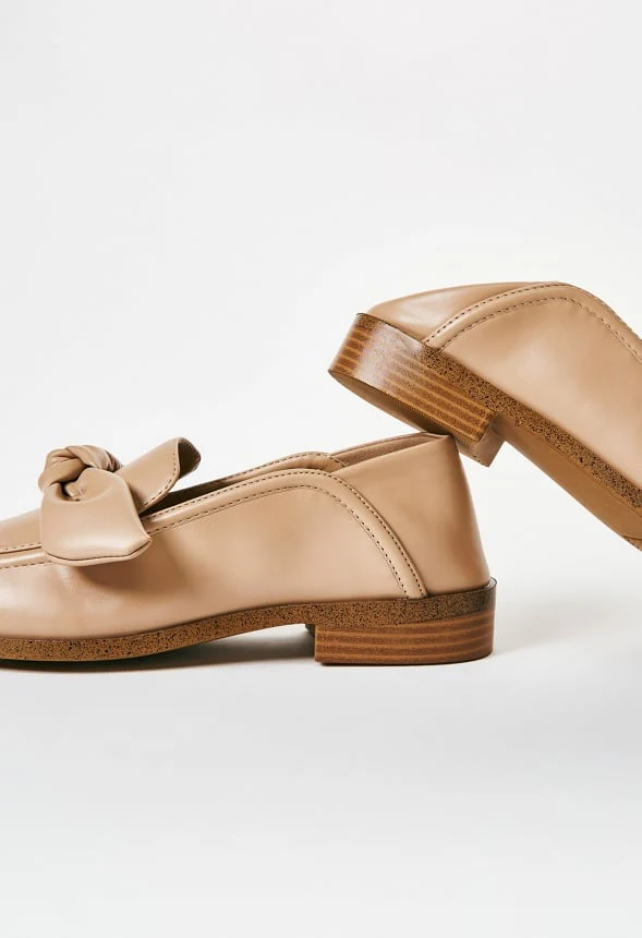 Wynna Flat Loafer - Image 9