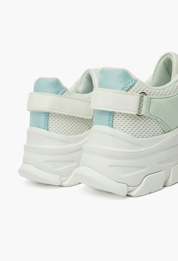 Ximena Sneaker - Image 9