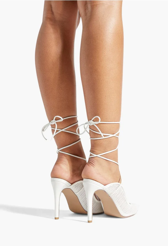 Yarra Strappy Pump - Image 4