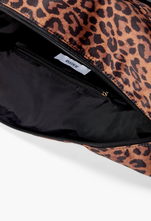 Zippered Weekender With Front Pocket - Image 5