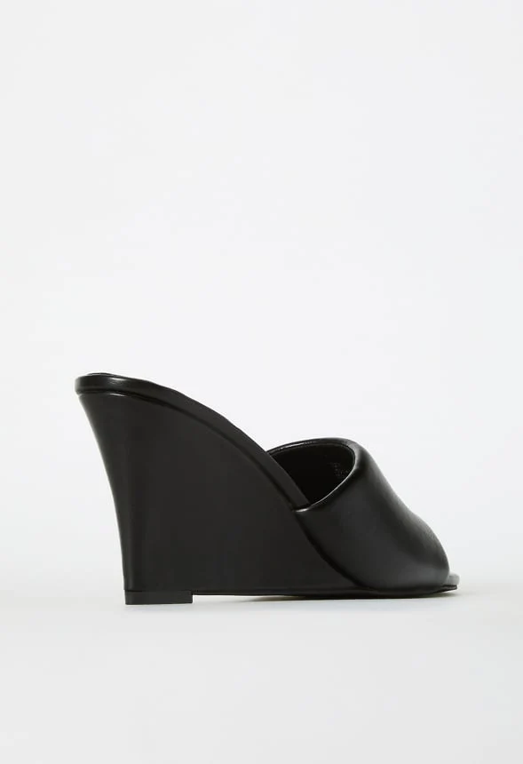 Zola Wedge Sandal - Image 4