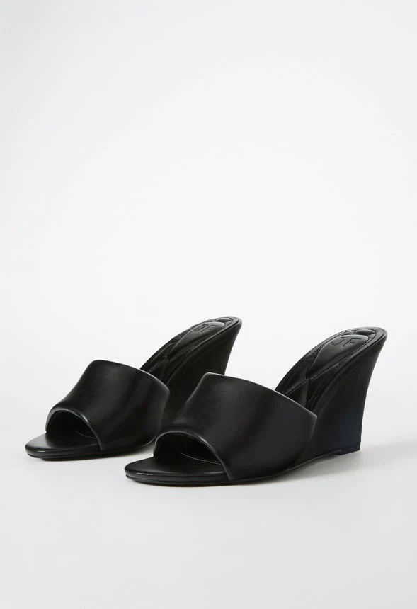 Zola Wedge Sandal - Image 5