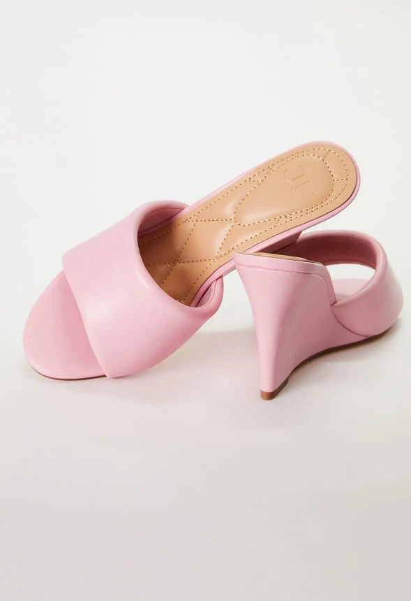 Zola Wedge Sandal - Image 5